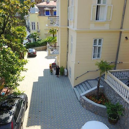 Apartments Villa Atta Opatija Eksteriør billede