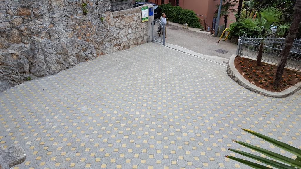 Apartments Villa Atta Opatija Eksteriør billede