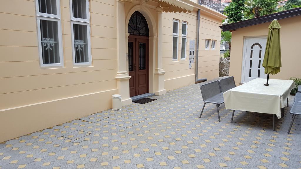 Apartments Villa Atta Opatija Eksteriør billede