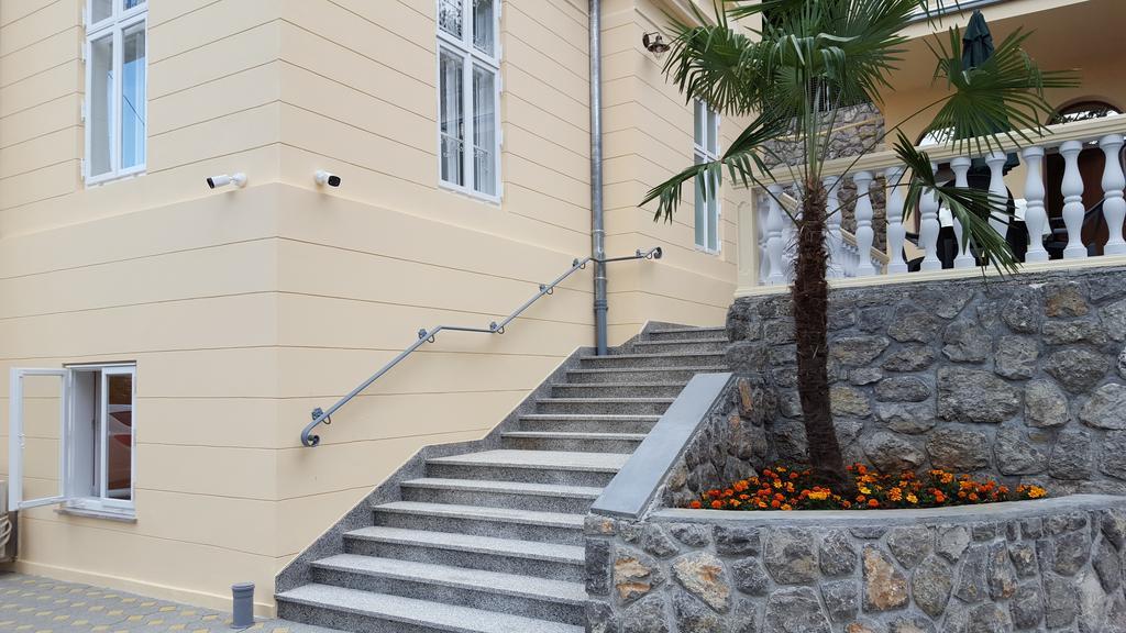 Apartments Villa Atta Opatija Eksteriør billede